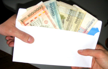 Совмин рассмотрит указ о «зарплатах в конвертах»
