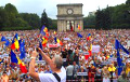 В Молдове проходят протесты против попыток лишить Санду контроля над спецслужбами