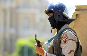 Egyptian security forces accidentally shoot dead 12 tourists