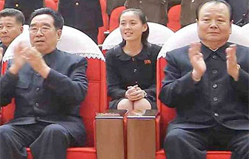 Ким Чен Ын уволил младшую сестру