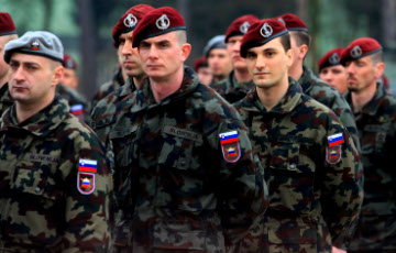 Словения задействовала армию, чтобы сдержать наплыв беженцев