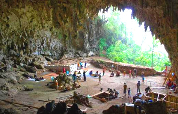 На острове в Индонезии нашли пещеру «хоббитов»