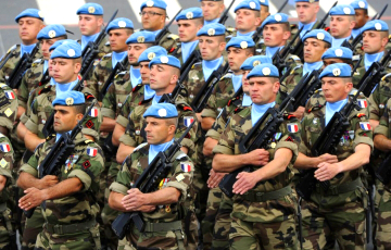 Парламент Франции допустил отправку войск в Украину