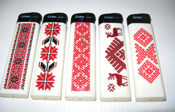 В Минске продают зажигалки с белорусским орнаментом