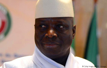 Правитель Гамбии попросил четыре часа на сборы