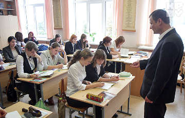 Репетитор Ева Гилевич: Уберите отметки в школе, и дети начнут учиться