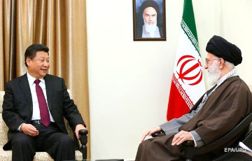 Иран и Китай договорились о партнерстве на 25 лет