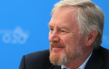 Дефицит бюджета заставил Россию просить в долг