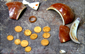 В Гродно случайно нашли клад из золотых монет