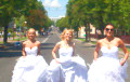 В Гродно невесты и бородачи пробежали благотворительный марафон