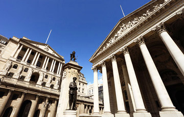 Банк Англии пообещал обеспечить финансовую стабильность после референдума