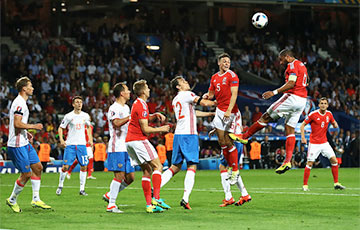 Галоўны трэнер нацыянальнай каманды Расеі падаў у адстаўку пасля разгрому ад Уэльса