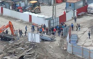 Сто гастарбайтеров устроили драку на стройплощадке в Ленобласти