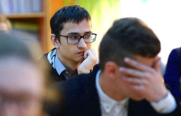 Исследователи: Только три школьных предмета пригодились в жизни  белорусским выпускникам