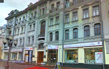 Двое бизнесменов «продали» бабушке Кабаевой элитные квартиры в Москве и Петербурге