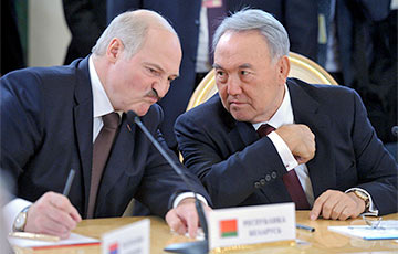 Сотрудник администрации: Лукашенко боится стать вторым Назарбаевым