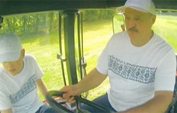 Director Of Minsk Tractor Plant Video: Lukashenka Asked To Fit Him In It