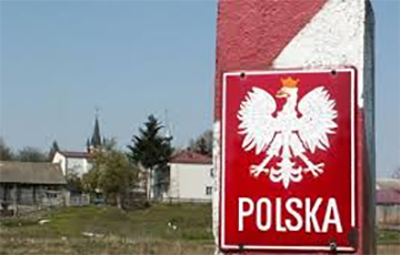 Польша ограничила въезд легковых автомобилей с полным баком