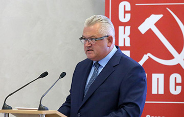 Начался сбор подписей за отставку министра образования Карпенко