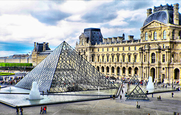 Лувр упершыню адкрыўся пасля рабавання