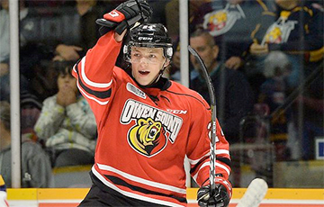 Белорусский хоккеист признан первой звездой игрового дня в OHL
