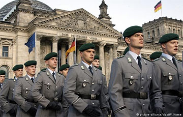 Минобороны Германии объявило об увеличении армии