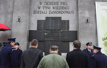 В Польше отдают дань памяти «несломленным солдатам»