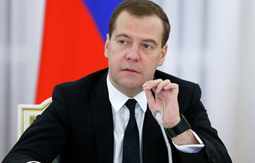 Медведев и Крамаров о зарплатах в России