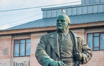 Российские СМИ: В Выборге замироточил памятник Ленину
