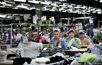 Работники пинской фабрики «Полесье» получают часть зарплаты продуктами