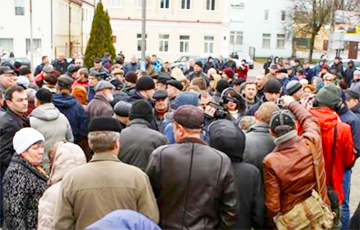 Photo-Report From Protest Rally In Slonim