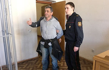 European Belarus Activist Leanid Kulakou Sentenced To 25 Days