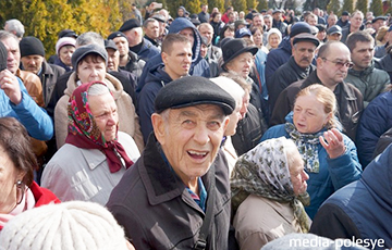 Belarusians Are Urged To Help Pinsk Non-Parasites’ March Participant