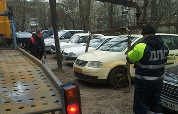 У активиста «Европейской Беларуси» Леонида Кулакова забрали автомобиль
