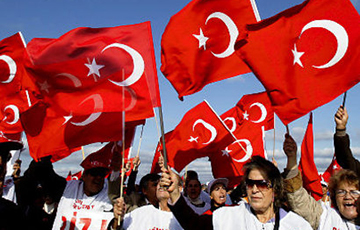ЕС признает референдум в Турции и готов к переговорам