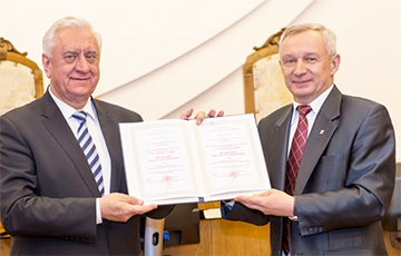 Мясникович стал «Почетным профессором БГУ»