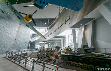 Minsk Great Patriotic War Museum Allows no Disputes with a Guide