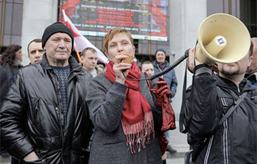 Марина Адамович: Протестная весна перерастет в протестную осень