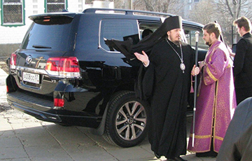 В России епископу подарили Land Cruiser за $100 тысяч