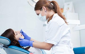 Dentist From Kopyl Cuts Lukashists Down To Size