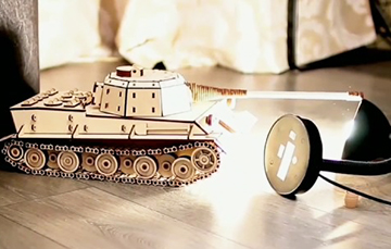 В Пинске сняли игрушечную пародию на ДТП с танком на проспекте Независимости