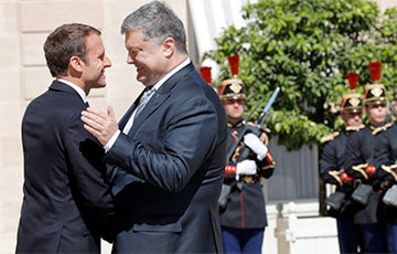 Петр Порошенко провел переговоры с Эммануэлем Макроном в Париже