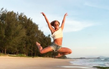 Танец Бритни Спирс на пляже стал хитом Сети