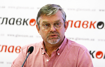 Political Scientist: The Kremlin Prepares For Coup, Russian Generals Look For Wayout